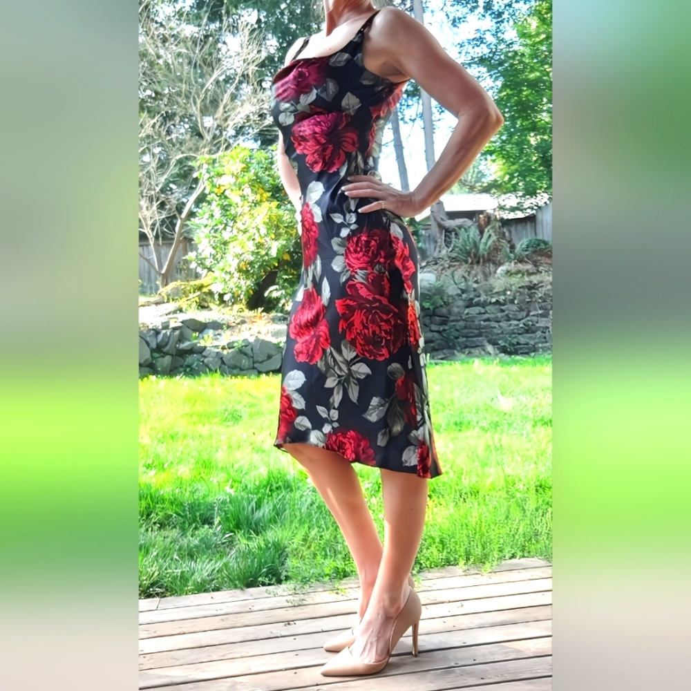 Spooner Prague 100% Silk Black and Red Roses Midi Dress